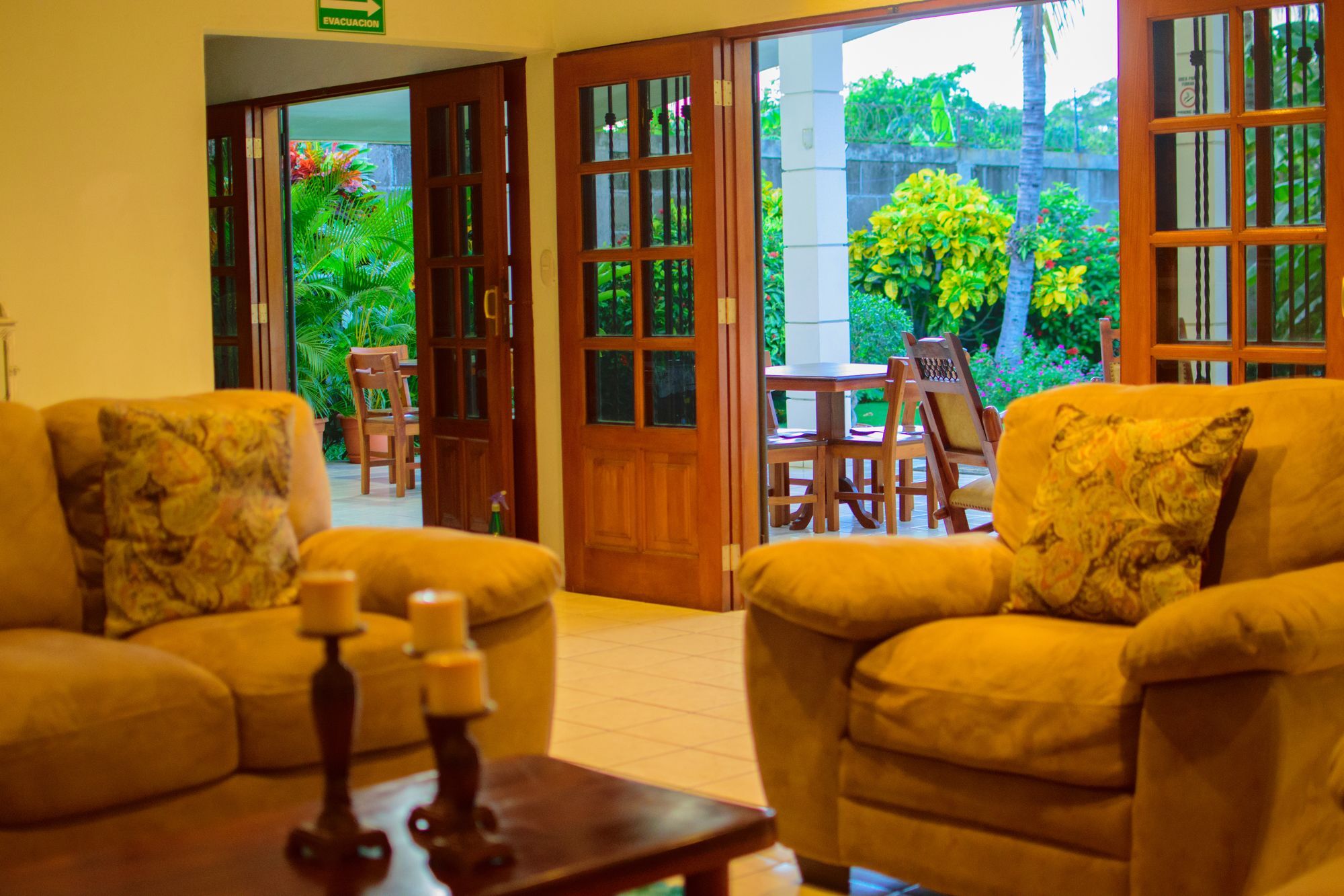 Hotel Fontana Managua Extérieur photo