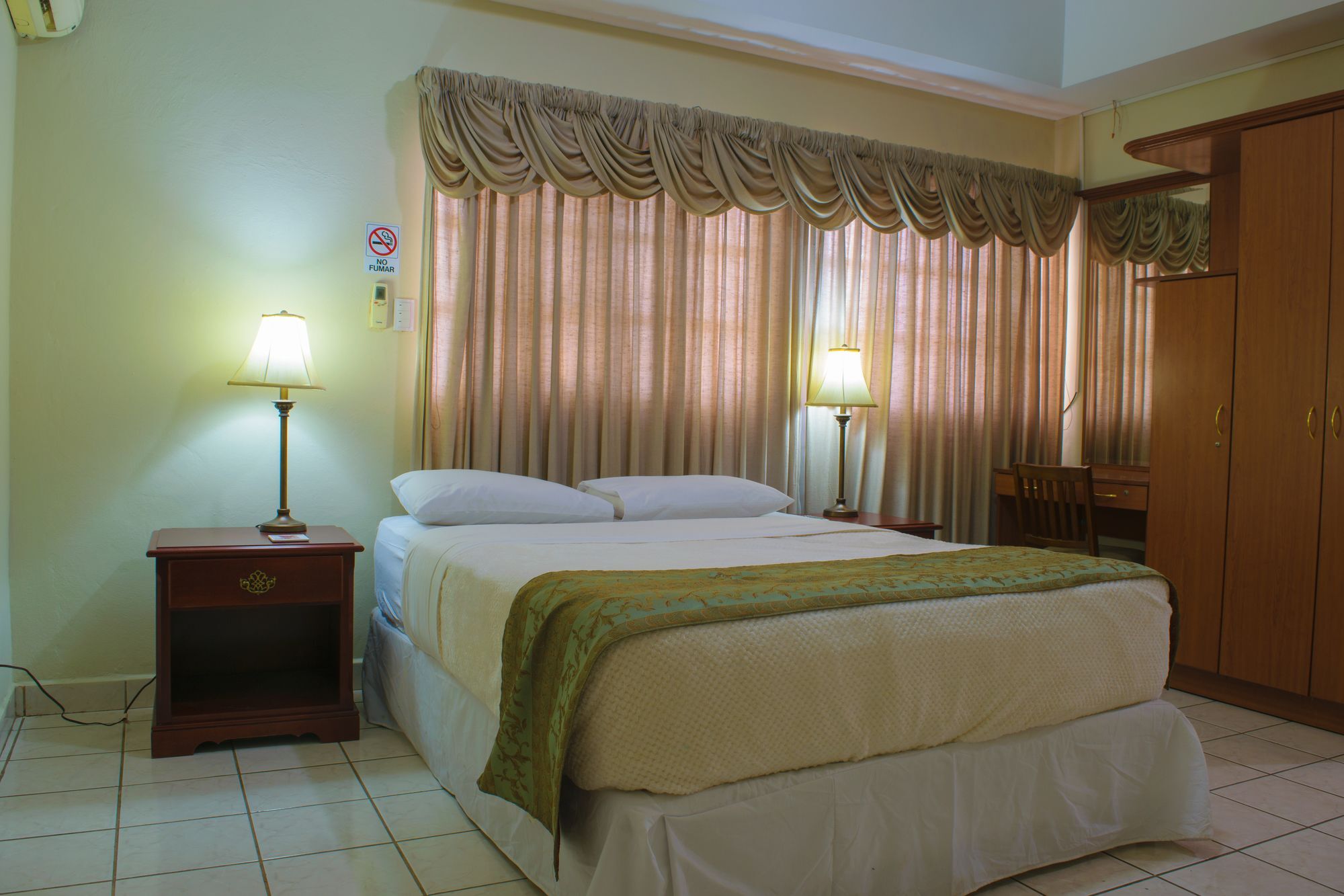 Hotel Fontana Managua Extérieur photo